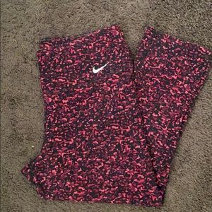 Nike dri-fit athletic capri